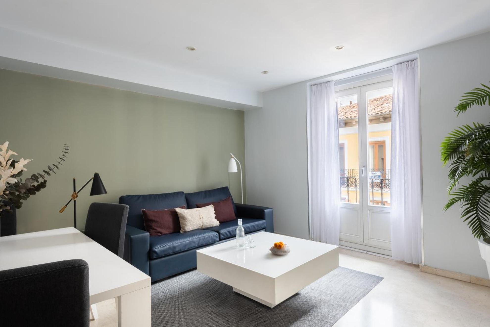 Carretas Apartments Мадрид Экстерьер фото