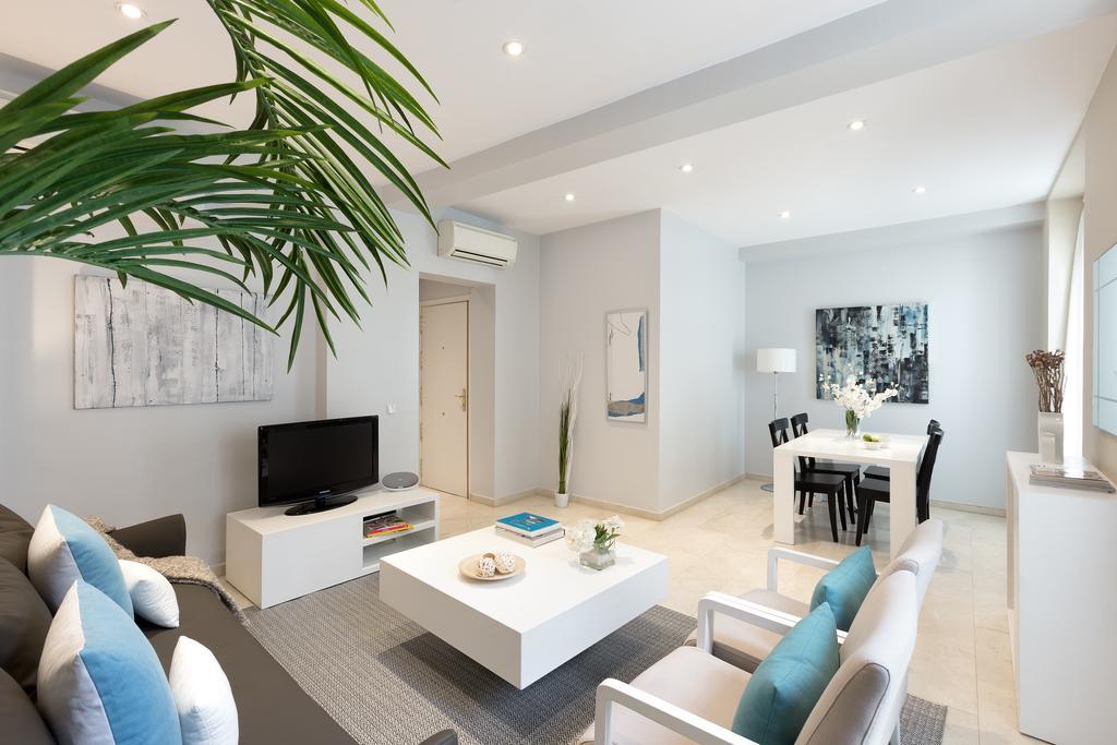 Carretas Apartments Мадрид Экстерьер фото